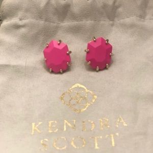 Kendra Scott Morgan Stud in Neon Pink